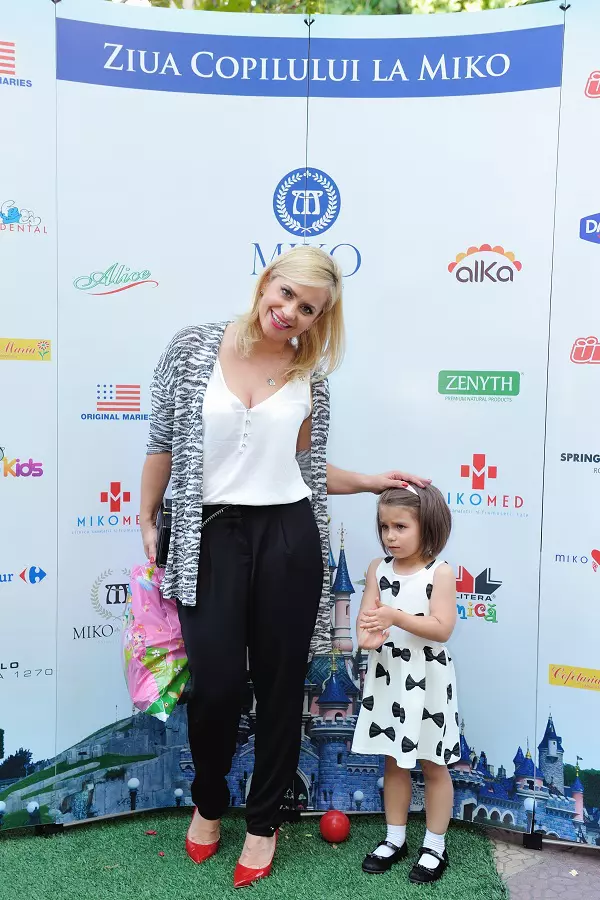 Paula Chirila si Carla 