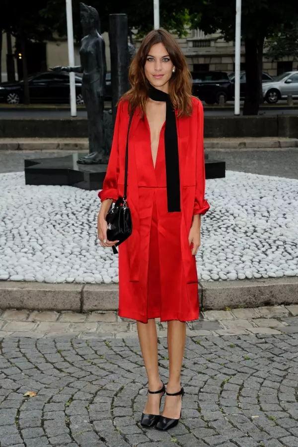 Alexa Chung - La Paris, la prezentarea Miu Miu 