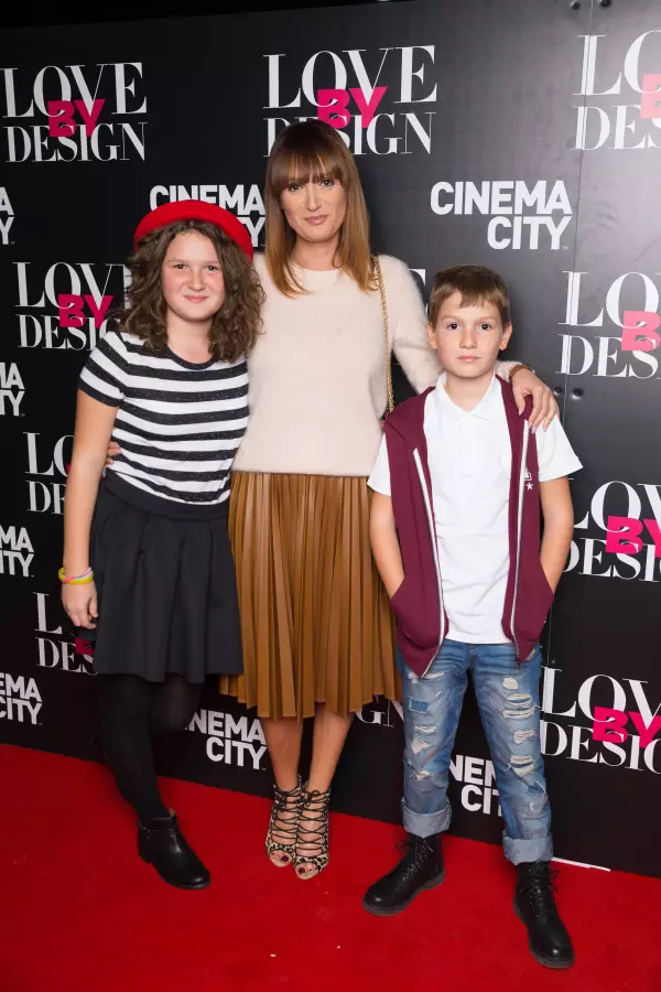 Carmen Negoita si copiii ei