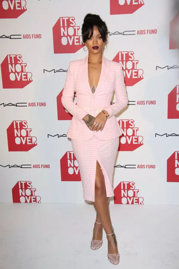 Rihanna – Ţinută Altuzarra la evenimentul MAC Cosmetics