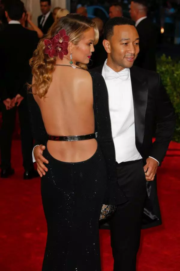 Chrissy Teigen si John Legend