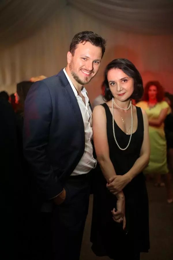 Iulia Alexa (Psychologies) si Dominic Virtosu (artist)