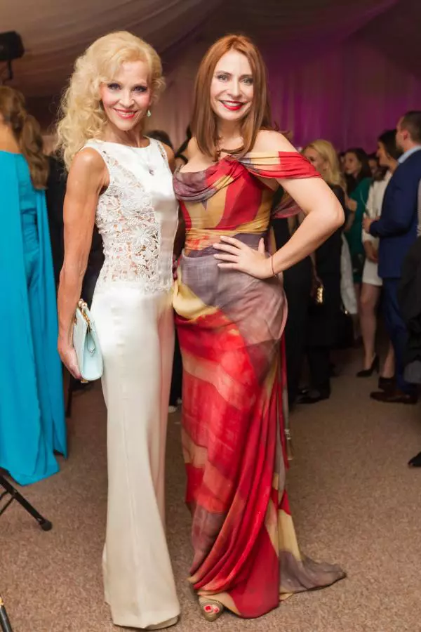 Luminita Nicolescu si Adina Buzatu