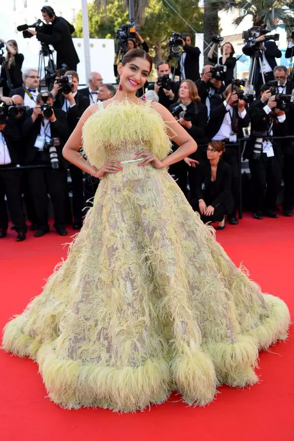 Sonam Kapoor - Premiera "Inside out"