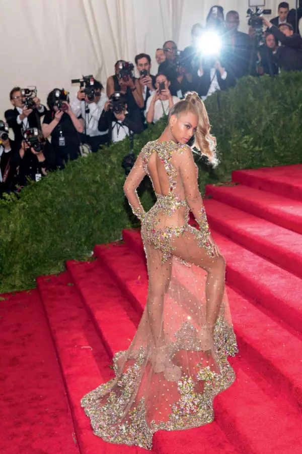 Beyonce la Gala MET din 2015