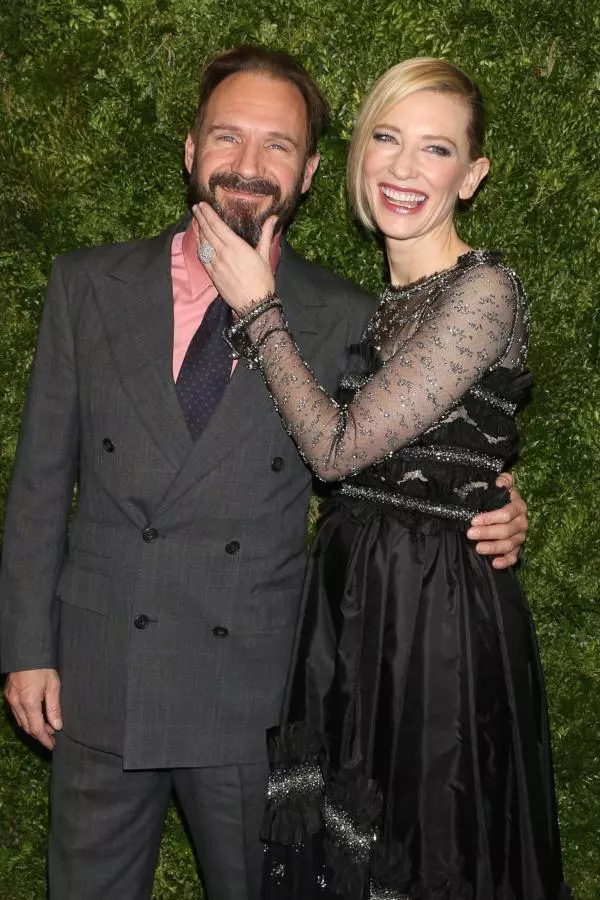 Ralph Fiennes si Cate Blanchett