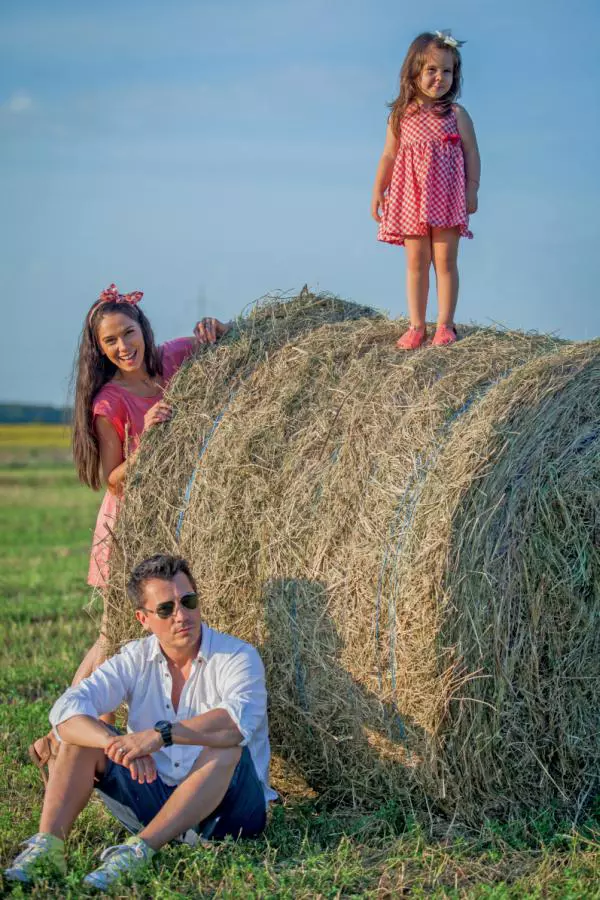 Răzvan Fodor (40) & Diana (4)