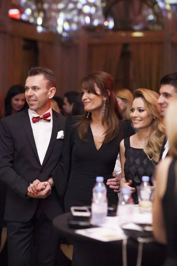 Cristian Georgescu Anca Turcasiu Laura Cosoi si Cosmin Curticapean