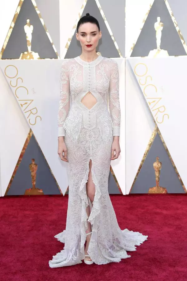 Rooney Mara - Rochie Givenchy Haute Couture, bijuterii Fred Leighton