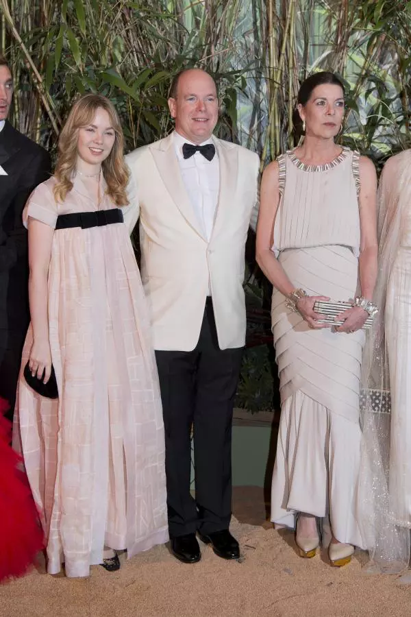 Albert al II-lea de Monaco, Alexandra de Hanovra si Caroline de Monaco