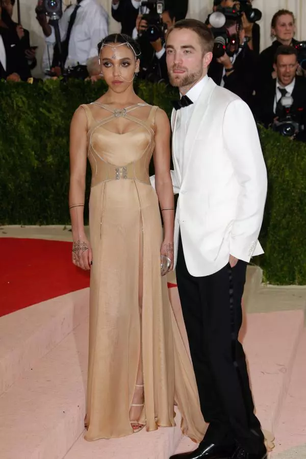 FKA Twigs si Robert Pattinson