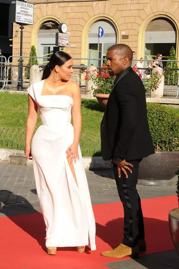 Kim Kardashian si Kanye West