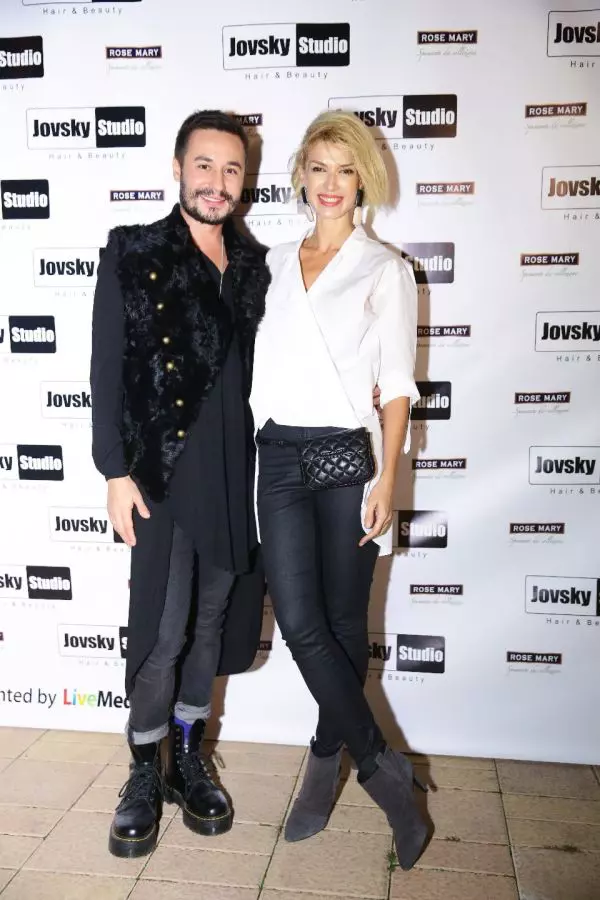 adrian-perjovschi-si-alina-chivulescu