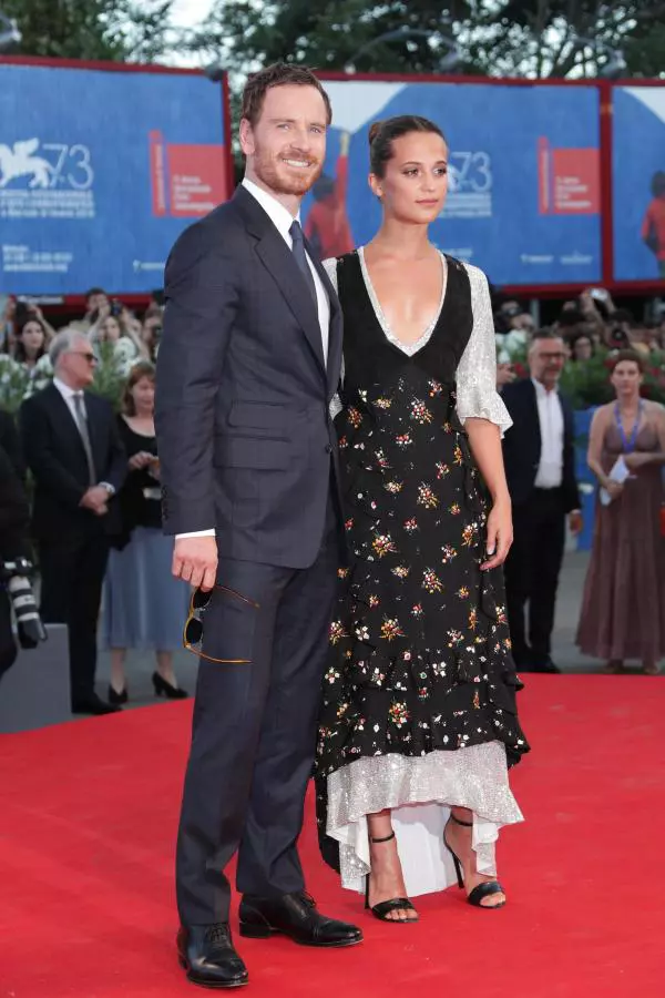 Michael Fassbender şi Alicia Vikander