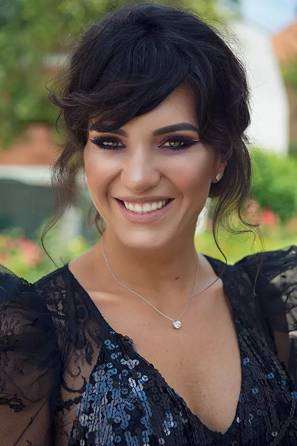 Sotia jurnalistului RARES BOGDAN