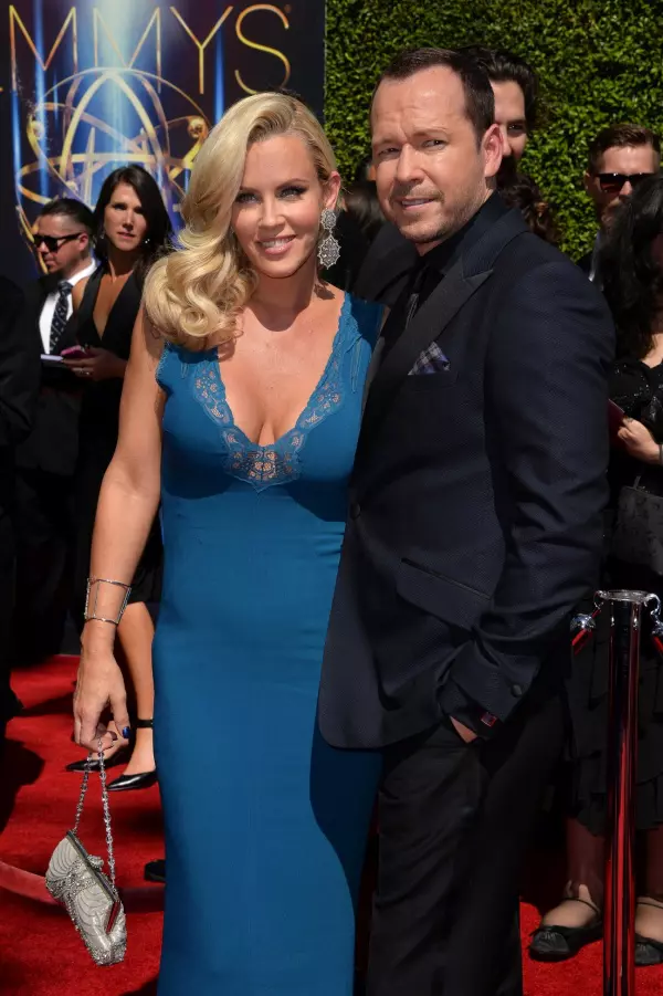 Jenny McCarthy (Rochie Stella McCarney) si Donnie Wahlberg