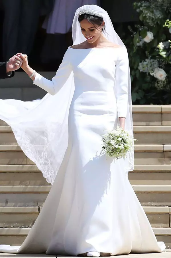 8. Rochia de mireasă a lui Meghan Markle - 390.000 de lire sterline