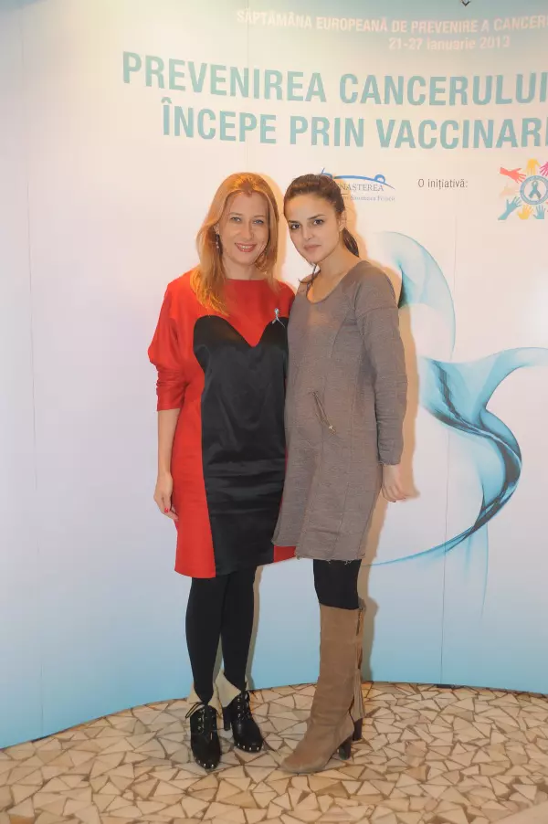 Raluca Kissescu si Denisa Mihai (Avon)