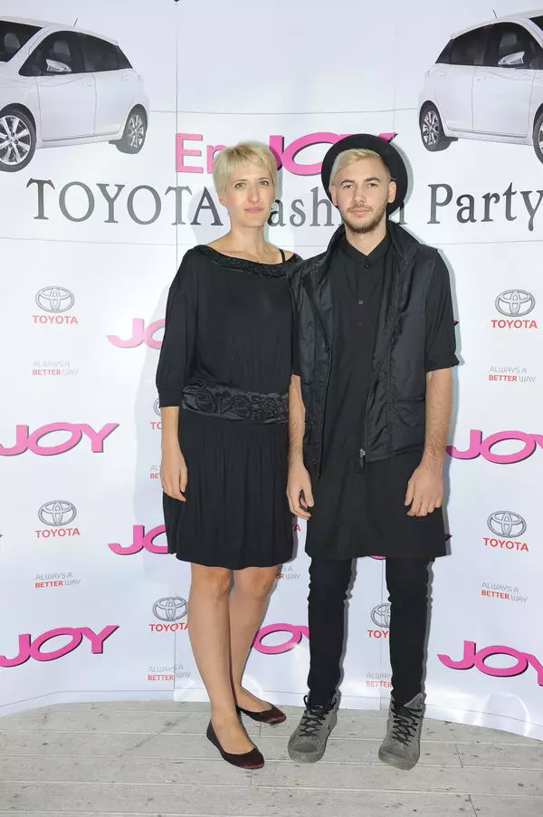 Simona Georgescu (Joy) si Alex Tunsu