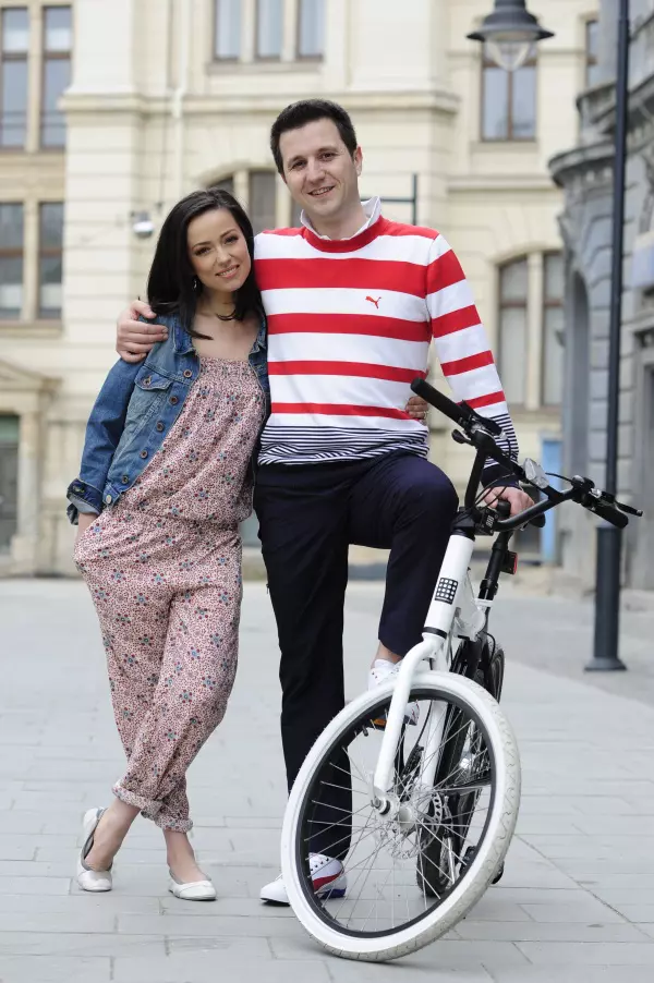 Andi Moisescu si Olivia Steer