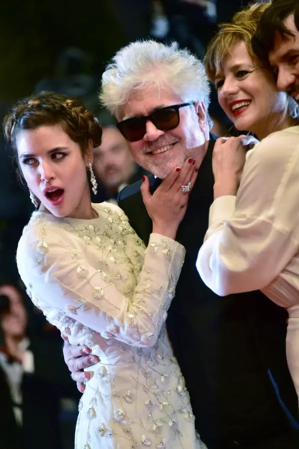 Adriana Ugarte, Pedro Almodovar, Emma Suarez