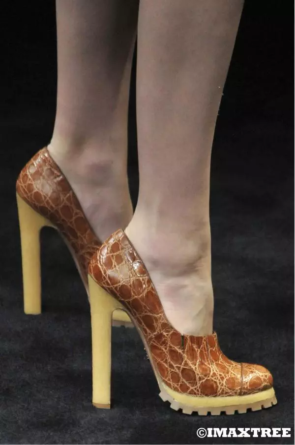 pantofi_Prada_01.jpg