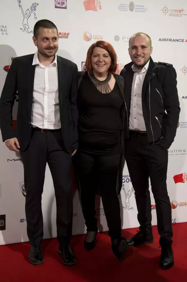 Oana Giurgiu, Valentin Rauca si Bogdan Mezofi (Grimus)