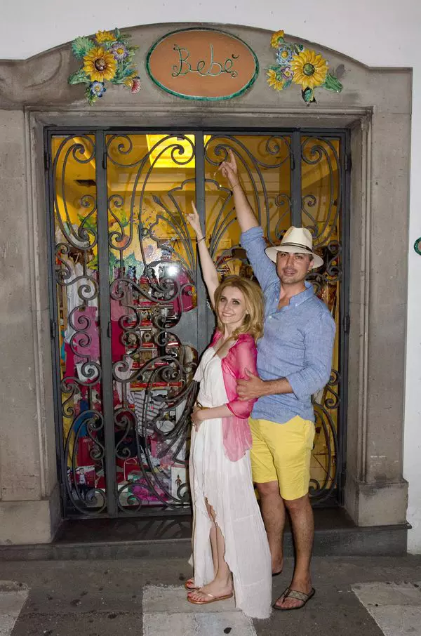 Alexandru Ciucu si Alina Sorescu, magazin copii