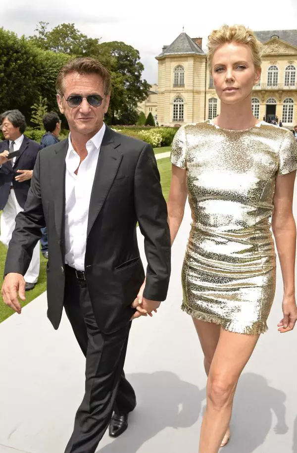 Charlize Theron si Sean Penn