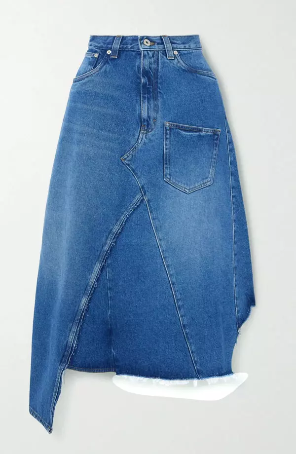 Fustă din denim, Loewe, 3.167 lei, www.net-a-porter.com
