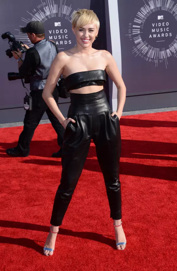 Miley Cyrus -  Alexandre Vauthier Couture