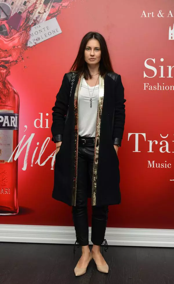 Roxana Voloseniuc (Elle)