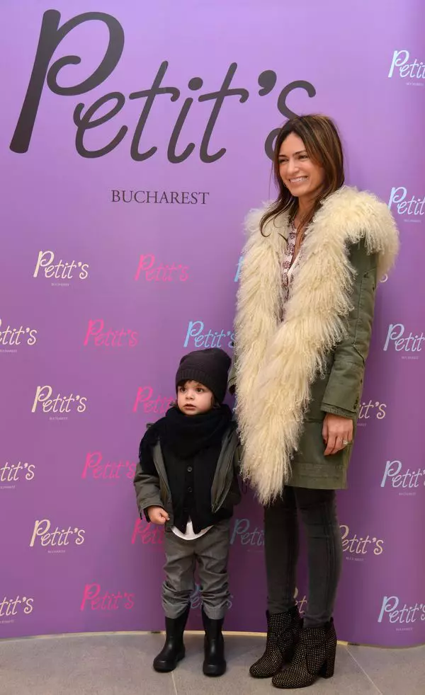 Mria Marinescu si fiul ei, Levin