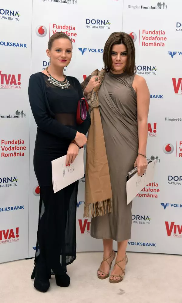 Ioana si Sara Enache