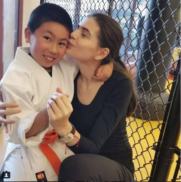 monica-gabor-si-mr-pink-s-au-impacat.dovada-clara-2