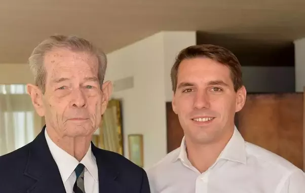 44755112_1985228301520885_8079400591257763840_n