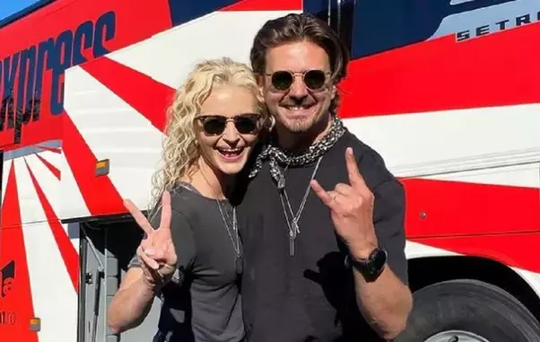 elwira-si-mihai-petre-interviu-asia-express