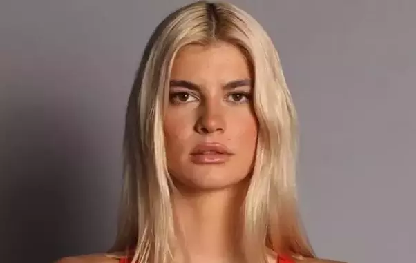 laura-giurcanu-survivor-1