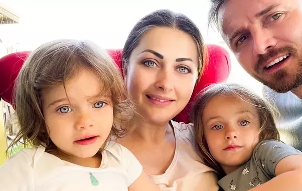 gabriela-cristea-tavi-clonda