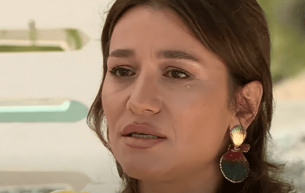 Claudia Patrascanu in lacrimi