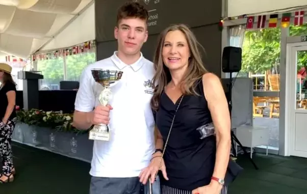 Romita Iovan si fiul ei