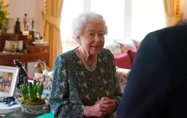 elisabeta-suverana-1024×683-2