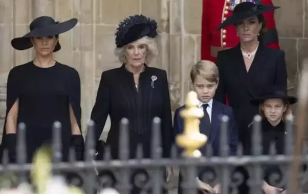 kate-si-meghan-1024×576-1-1