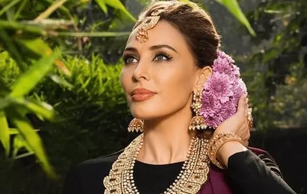 iulia-vantur-e1650095030564