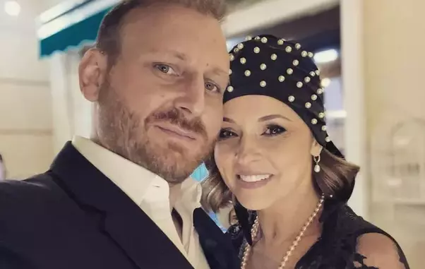 andreea-marin-si-adrian-brancoveanu-se-iubesc-de-6-ani-dar-nu-au-ajuns-la-altar-1