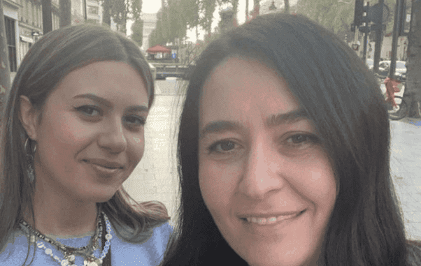 4453