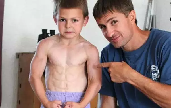 cum-arata-giuliano-stroe-micul-hercule-la-14-ani-1-1280×720-1