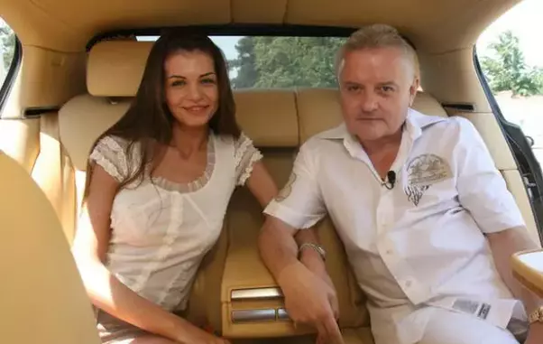 0c85e7f706cceb3f40ca71b266b3641c-1