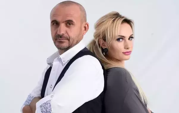 vianca si liviu0- insula