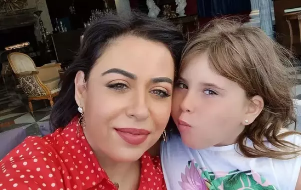 ce-i-a-interzis-oana-roman-fiicei-sale-isabela.-vedeta-e-ferma